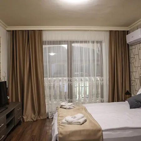 Valencia Gardens Luxury