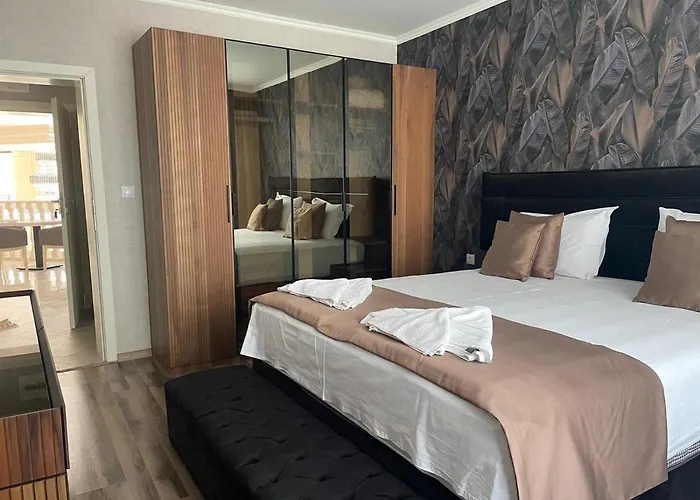 Valencia Gardens Luxury *