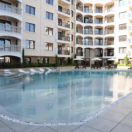 Valencia Gardens Luxury شقة