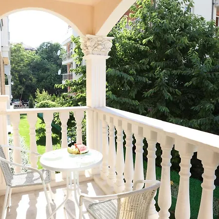 Valencia Gardens Luxury شقة
